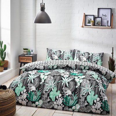 Style Lab Arizona Jungle Leaf Reversible Duvet Cover Set Black/White