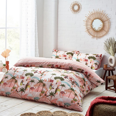 Furn. Nalani Abstract Reversible Duvet Cover SetDoublePink from B&Q