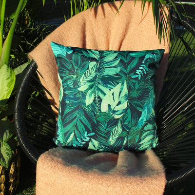 B&Q - furn. Furn Psychedelic Jungle Abstract Outdoor Polyester Filled CushionGreen43 X 43Cm
