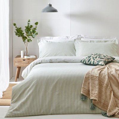 Yard Hebden Striped 100% Cotton Duvet Cover SetEucalyptusKing from B&Q