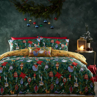 Furn. Deck The Halls Christmas Reversible Duvet Cover SetDoubleGreen from B&Q