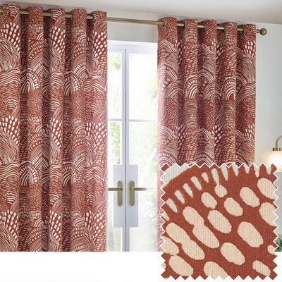 HÖEM Hoem Nola Abstract Room Darkening Eyelet Curtain Pair Chestnut (W)117Cm X (D)183Cm from B&Q