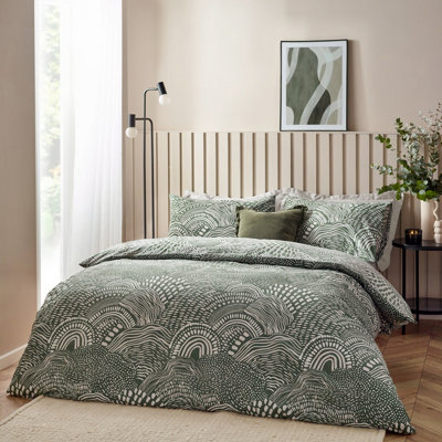 HÖEM Hoem Nola Abstract Duvet Cover Set from B&Q
