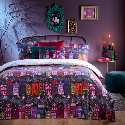 Furn. Creepy Town Reversible Duvet SetSuper KingMulticolour from B&Q