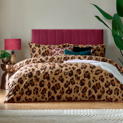Furn. True Leopard Printed Duvet SetSingleMulticolour from B&Q