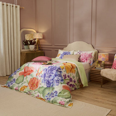 Voyage Maison Voyage Idalia 100% Cotton Printed Duvet Cover SetMulticolourKing from B&Q