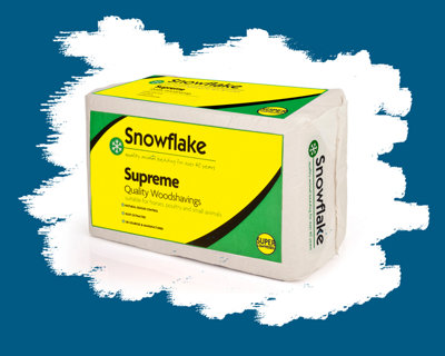 'snowflake Supreme' Woodshavings Bedding Bale 15Kg from B&Q