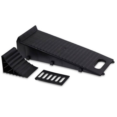 Leisurewize Chockmaster Wheel Tyre Saver Leveller Ramp Stop Caravan Trailer Motorhome Camper from B&Q