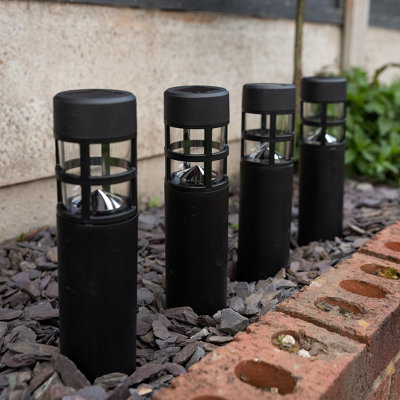 B&Q -  Pack Of 4 Solar Powered Garden Stake Lights Patio Decking Pathway Walkway Lights No Running Costs