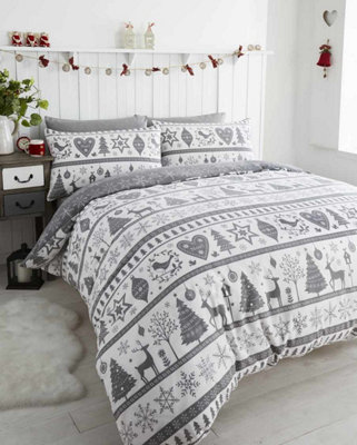 Portfolio Home Noel Grey Single Duvet Cover And Pillowcase from B&Q