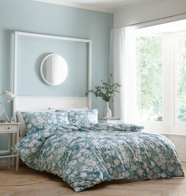 Portfolio Home Hazy Bloom Single Duvet Cover And Pillowcase Set from B&Q