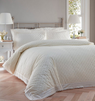Portfolio Home Balmoral Ecru Double Duvet Cover And Pillowcases from B&Q