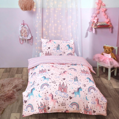 OHS Unicorn Kingdom Duvet Cover With Pillowcase from B&Q