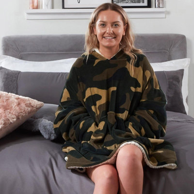 Ohs Camo Oversized Hoodie Blanket Giant Wearable Sherpa SweatshirtKhaki from B&Q