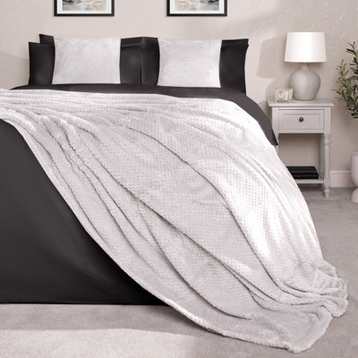 OHS Luxury Large Waffle Honeycomb Mink Warm Throw from B&Q