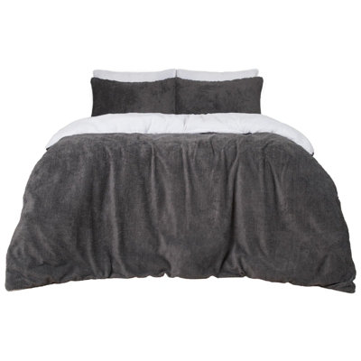 Ohs Reversible Teddy Duvet Cover With PillowcaseCharcoal WhiteKing from B&Q