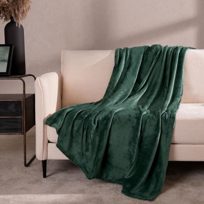 Ohs Ultra Soft Blanket Throw Warm Flannel Fleece from B&Q