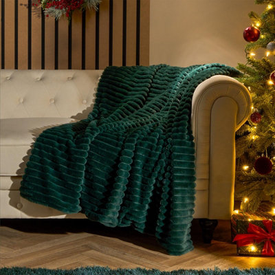 OHS Faux Fur Ribbed Fleece Throw Over Bed Blanket SupersoftGreen125 X 150Cm from B&Q