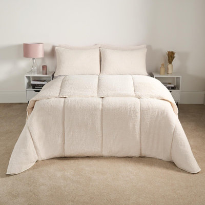 OHS Teddy Fleece Coverless Duvet 10.5 Tog PillowcaseCreamDouble from B&Q