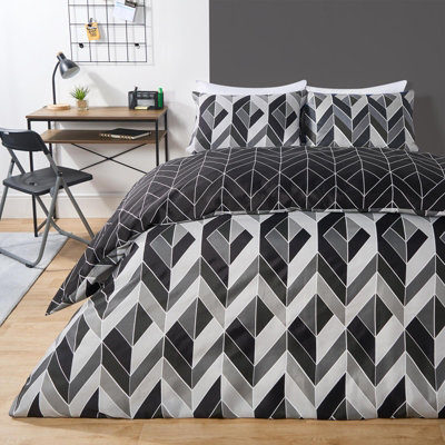 OHS Geo Duvet Cover Bedding Set Pillowcase Reversible ChevronGreyKing from B&Q