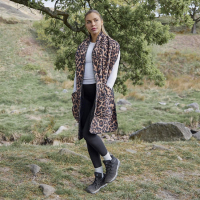OHS Fleece Scarf With Pocket Leopard Print Womens Super Soft Fluffy Wrap