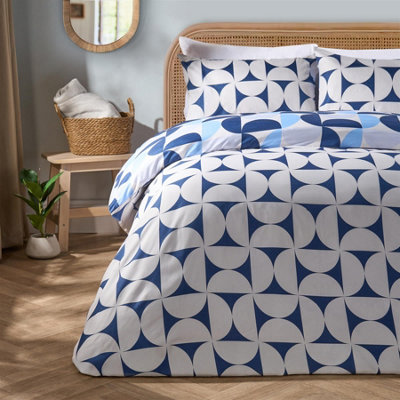 OHS Microfibre Moroccan Abstract Duvet Cover With Pillowcase Bedding Set from B&Q