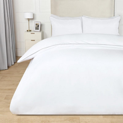 OHS Luxury Duvet Cover Set Piped Edge Soft Quilt Pillowcase Bedding from B&Q
