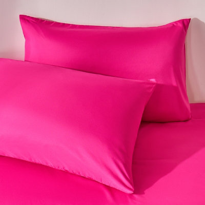 OHS 2 Pack Soft Microfibre Wrinkle Resistant Housewife Pillowcases from B&Q