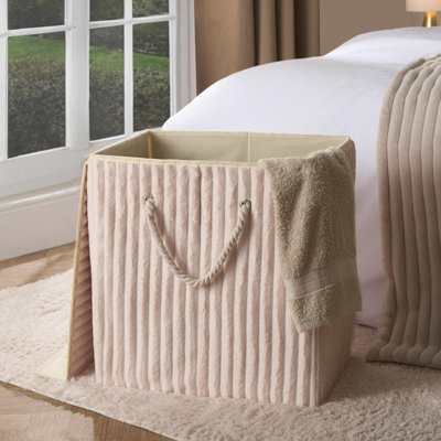 OHS Ribbed Faux Fur Folding Laundry Basket Bag With Lid from B&Q