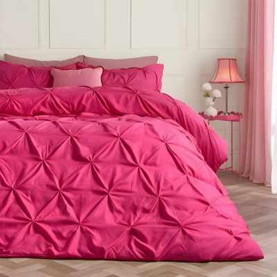 Ohs Pintuck Bedding Set Microfibre Pinch Pleat Duvet Cover With PillowcaseHot PinkSuper King from B&Q