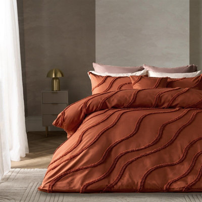 Ohs Tufted Contour Bedding Set Duvet Cover With PillowcaseRustDouble from B&Q