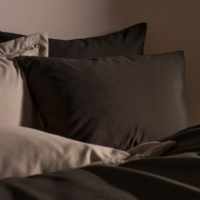 Ohs 2 Pack Soft Microfibre Wrinkle Resistant Housewife PillowcasesCoffee from B&Q