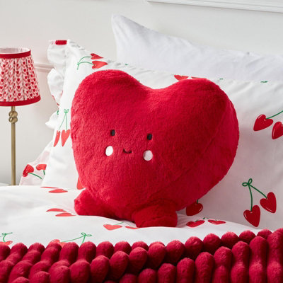 Ohs Heart Shaped Decorative Scatter Cushion Throw Pillow from B&Q