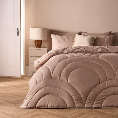 Ohs Quilted Arches Coverless 7.5 Tog Duvet Bedding SetMinkKing from B&Q