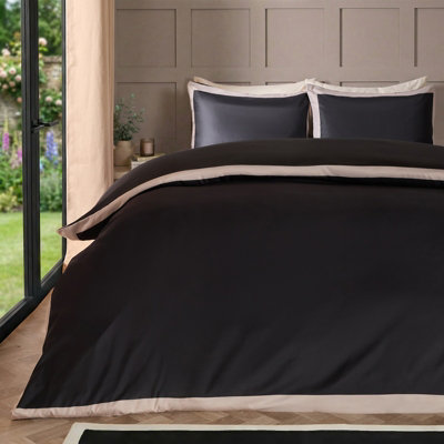 Ohs Contrast Border Microfibre Bedding Set Duvet Cover With PillowcaseBlack/stoneSuper King from B&Q