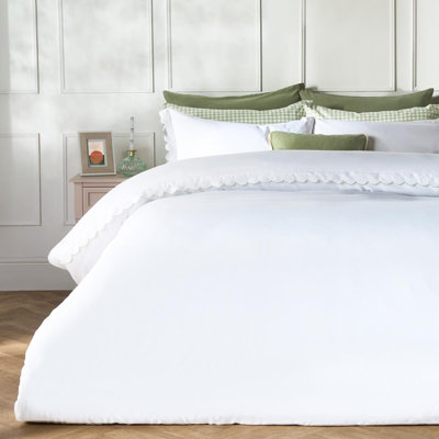 Ohs Scallop Edge Bedding Set Microfibre Duvet Cover With PillowcaseWhite/sageDouble from B&Q
