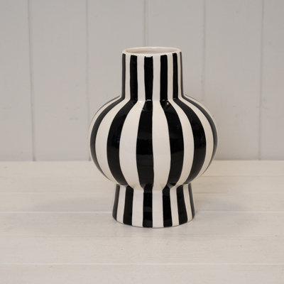 Annibells Black & White Striped Ceramic Glazed Vases R (24673)