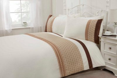 Rapport Home Anise Polycotton Duvet Set With Pillowcase from B&Q