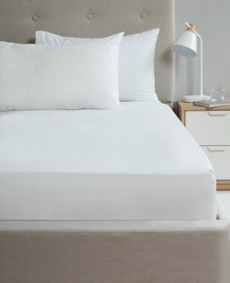 Rapport Home 56P Polycotton Super Soft Flat Sheet from B&Q