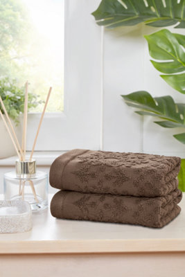 B&Q -  Versailles Jacquard Pure Cotton Face Towel Mushroom Latte