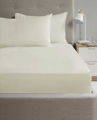 Rapport Home 56P Polycotton Super Soft Flat Sheet from B&Q