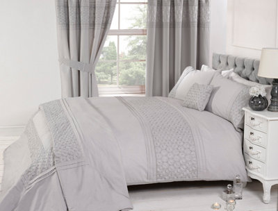 Rapport Home Everdean Polycotton Boudoir Cushion Cover from B&Q