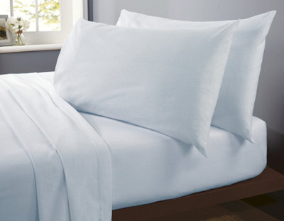 Rapport Home Flannelette Plain And Fitted Sheet Set from B&Q