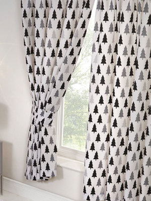 Scandi Bear Forest Lined 54'' Curtains from B&Q
