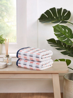 B&Q -  Santa Cruz Hand Towel Pure Cotton Blush