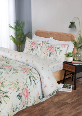 B&Q -  Ava Microfibre Complete Duvet Set Bedding (Double)