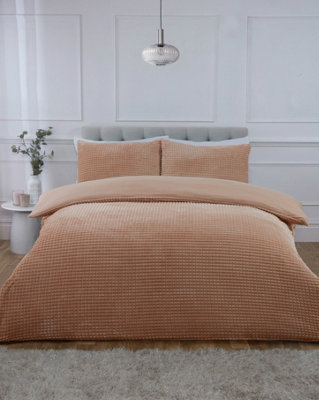 Rapport Home Luxury Waffle Teddy Polyester Fleece Duvet Cover Set With Pillowcase from B&Q