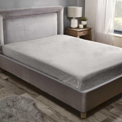 Kampala Hill Teddy Fleece Fitted Sheet Sherpa Bed Sheets Silver from B&Q