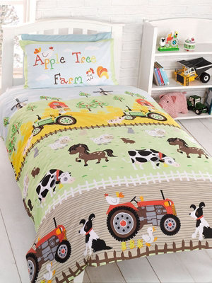 Apple Tree Farm Single Duvet Cover & Pillowcase Set from B&Q