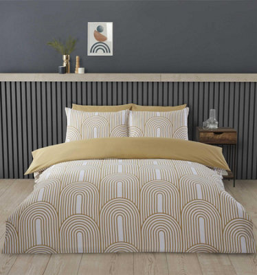 B&Q -   Geometric Arches Ochre Duvet Cover Set King Bedding Set